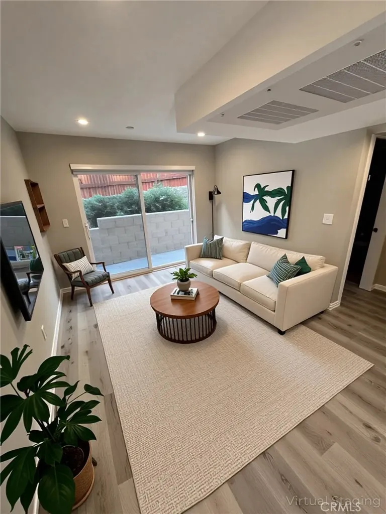 327 N Chicago Street, Los Angeles, California 90033 home-pic-15