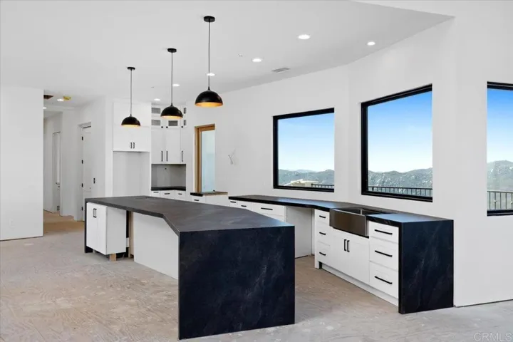 9607 Misty Meadow Lane, Escondido, California 92026