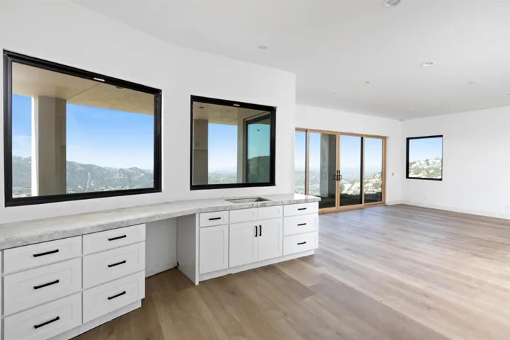 9607 Misty Meadow Lane, Escondido, California 92026