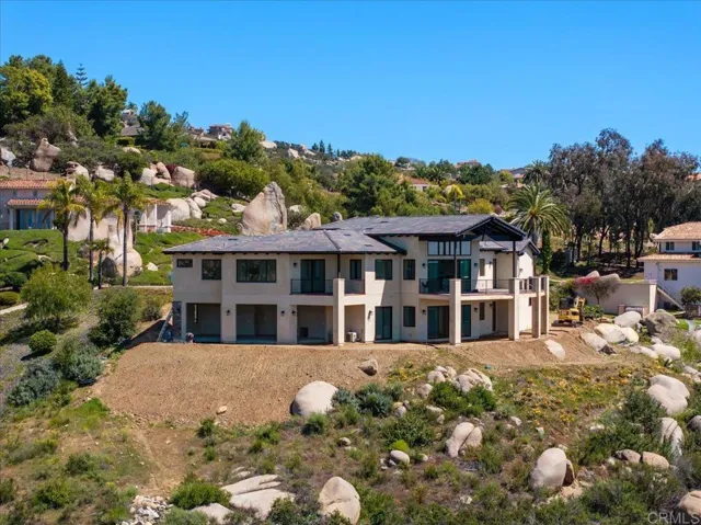 9607 Misty Meadow Lane, Escondido, California 92026