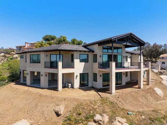 9607 Misty Meadow Lane, Escondido, California 92026