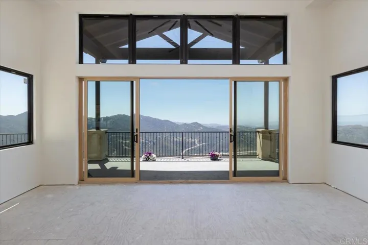 9607 Misty Meadow Lane, Escondido, California 92026