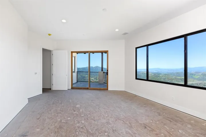 9607 Misty Meadow Lane, Escondido, California 92026