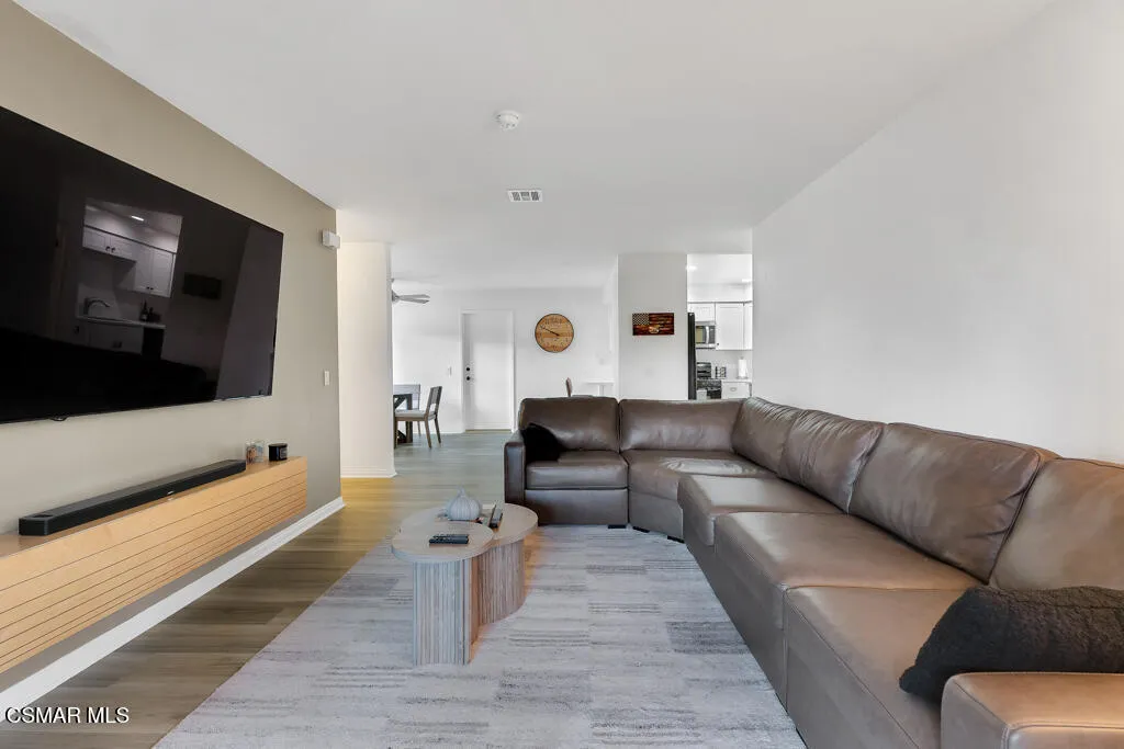 15202 Campus Park Drive C, Moorpark, California 93021 home-pic-10