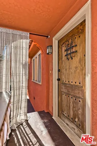 1503 Westerly Front door