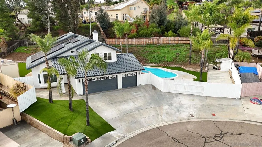 13625 Darryl Ct, El Cajon, California 92021 home-pic-4