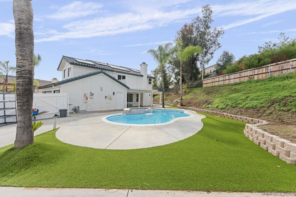 13625 Darryl Ct, El Cajon, California 92021 home-pic-5