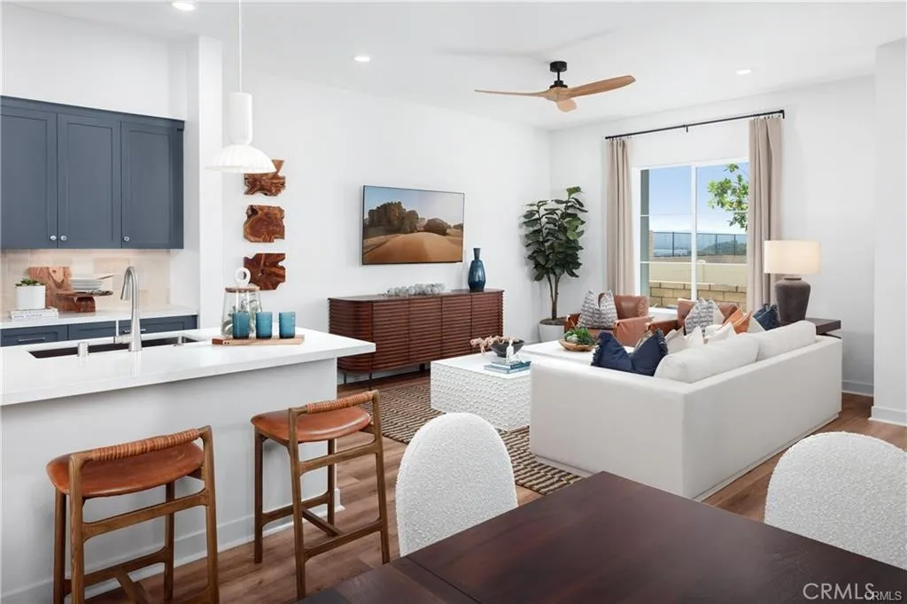 22046 Florencce Circle, Walnut, California 91789 home-pic-9