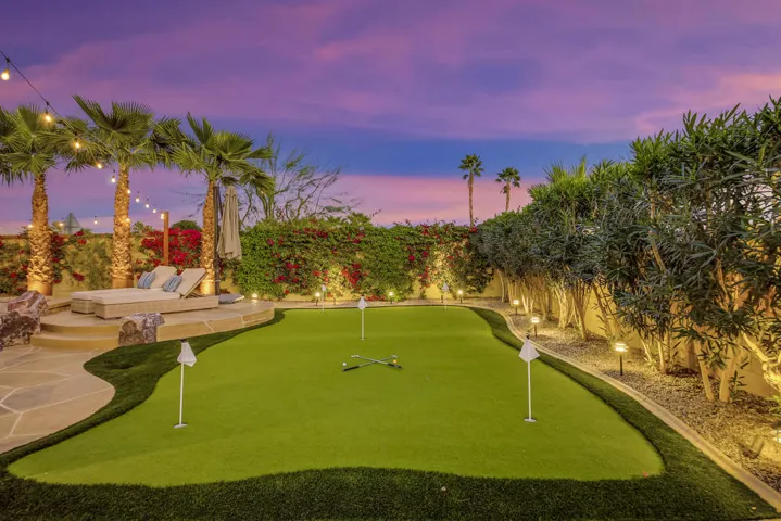 32 PUTTING GREEN FULL SIZE