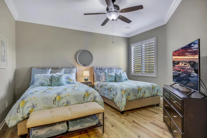 29 BEDROOM FULL SIZE