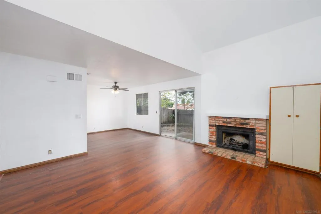 5654 Tumbleweed Way, Oceanside, California 92057 home-pic-9