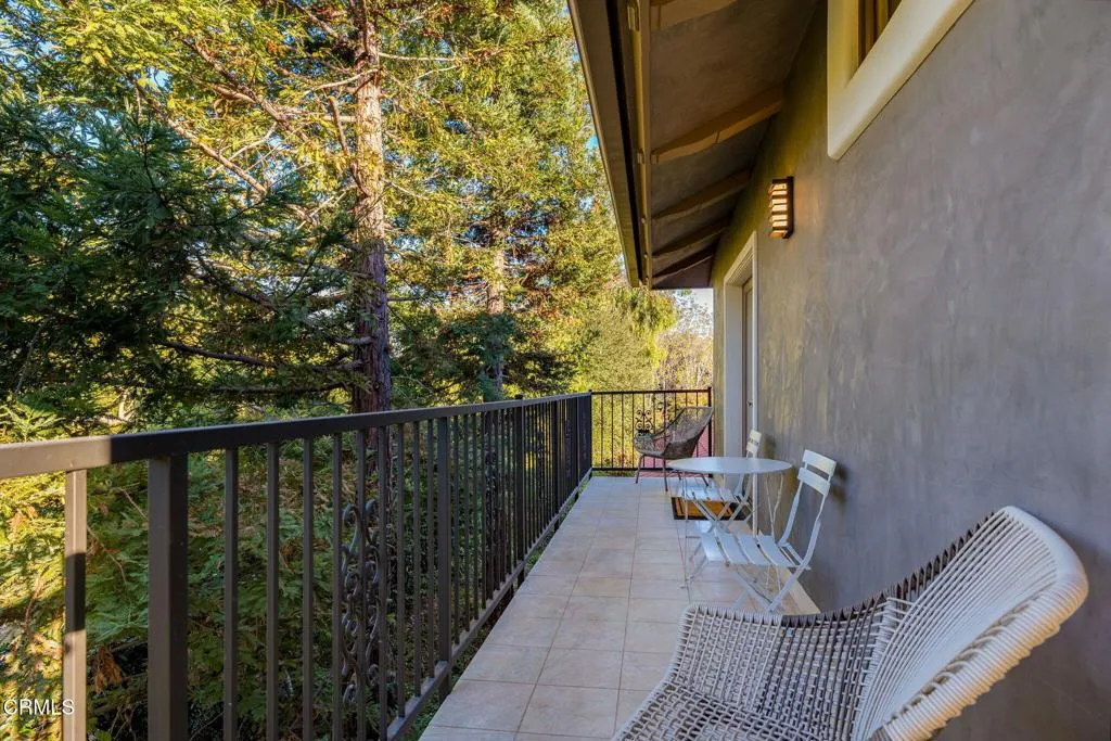 152-web-or-mls-UpmarketMedia-12250Linda-