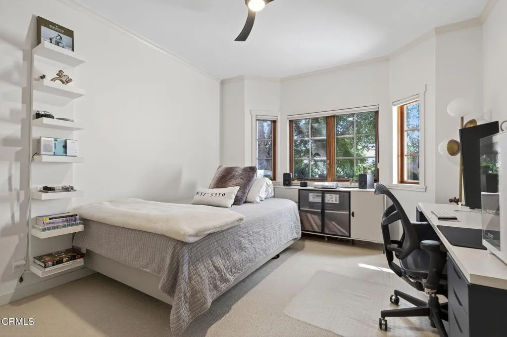 186-web-or-mls-017_UpmarketMedia_12250L-