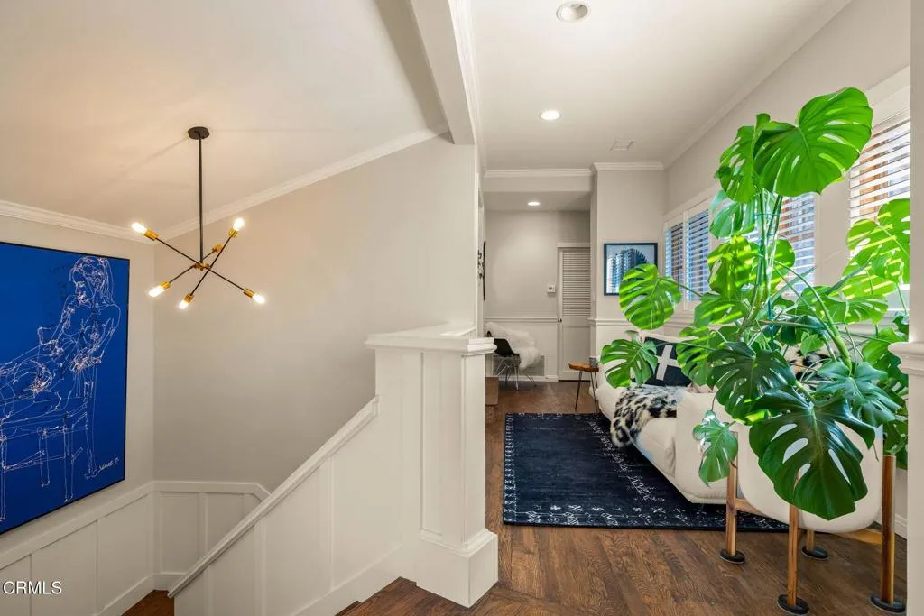74-web-or-mls-UpmarketMedia-12250Linda-e