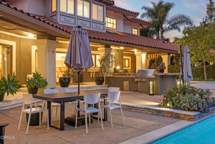 22-web-or-mls-UpmarketMedia-12250-pooled