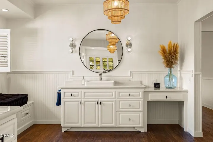 84-web-or-mls-UpmarketMedia-12250Linda-e