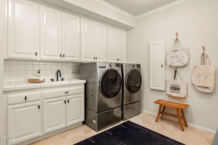 63-web-or-mls-UpmarketMedia-12250Linda-e