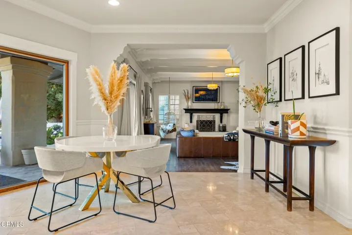 73-web-or-mls-UpmarketMedia-12250Linda-e