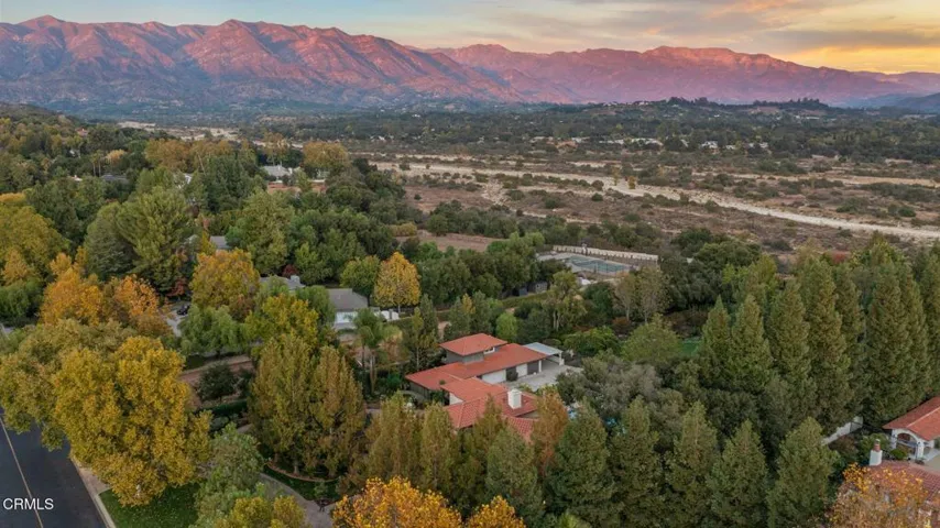 9-web-or-mls-UpmarketMedia-12250-pooledi