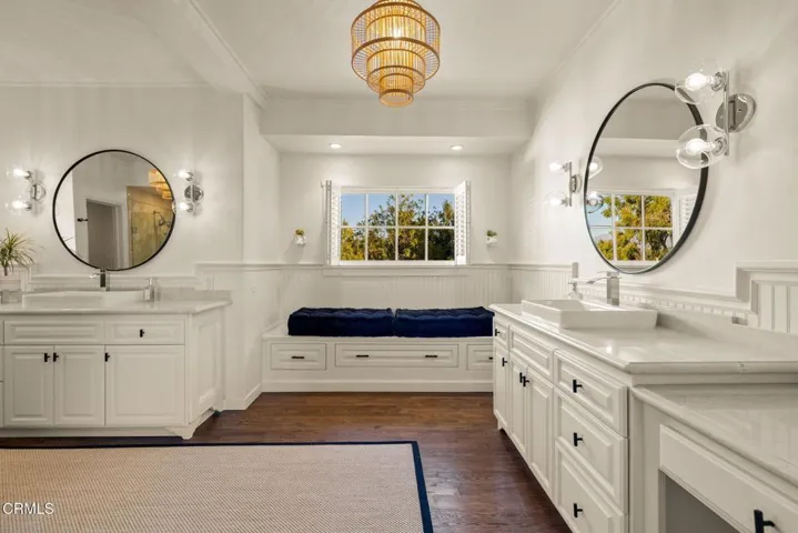 80-web-or-mls-UpmarketMedia-12250Linda-e