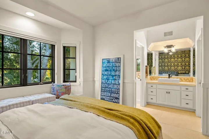 96-web-or-mls-UpmarketMedia-12250Linda-e