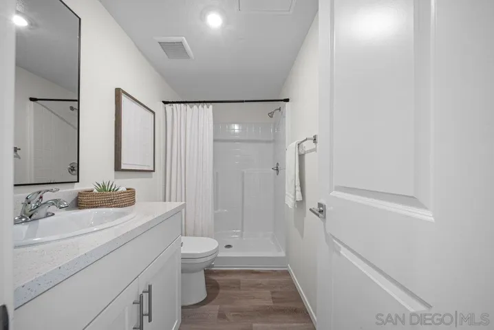 8160 Golden Ave, Lemon Grove, California 91945