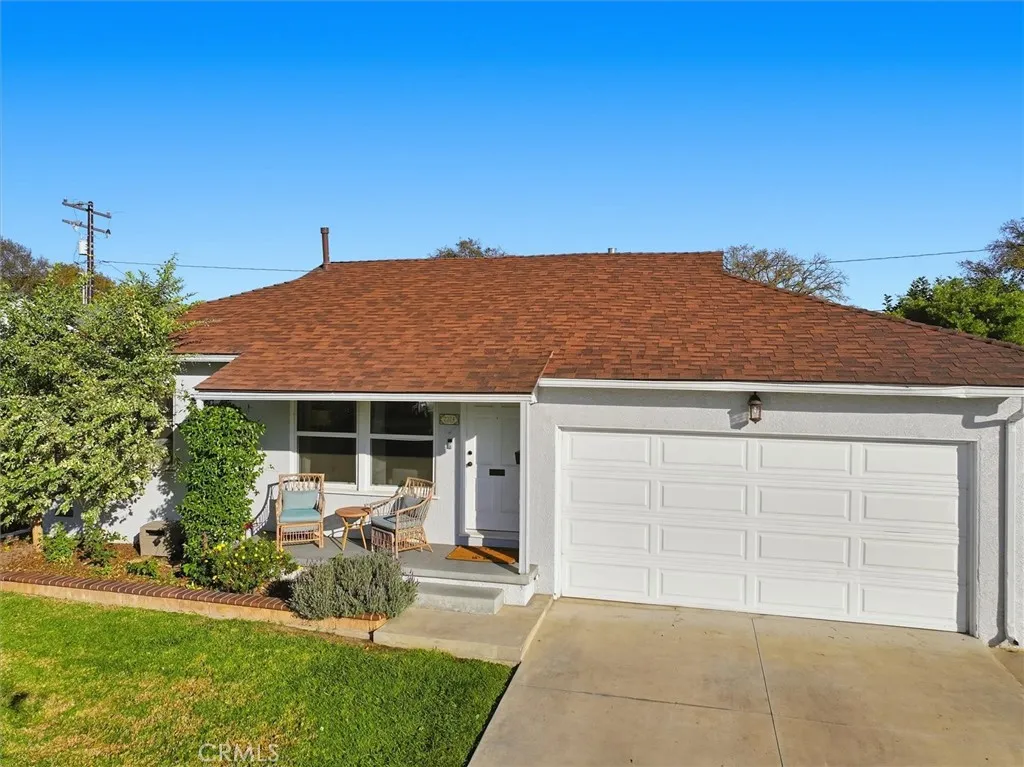 2324 Roycroft Avenue, Long Beach, California 90815 home-pic-40
