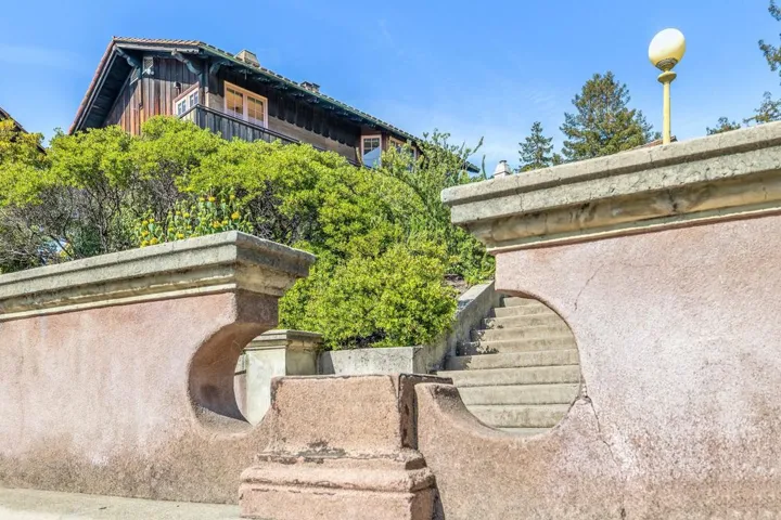 2501 2501 Rose Walk, Berkeley, California 94708-1902