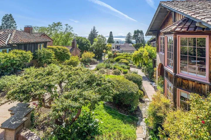 2501 2501 Rose Walk, Berkeley, California 94708-1902
