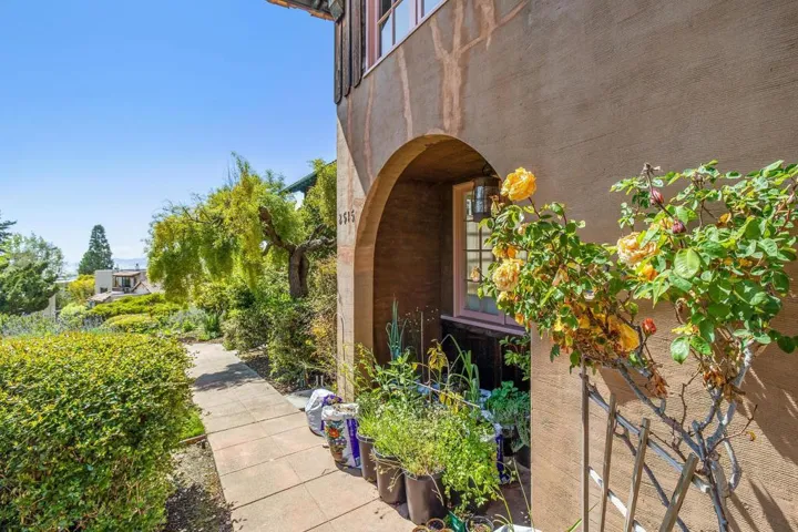 2501 2501 Rose Walk, Berkeley, California 94708-1902