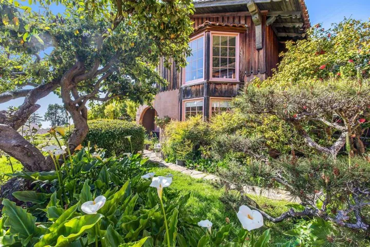 2501 2501 Rose Walk, Berkeley, California 94708-1902