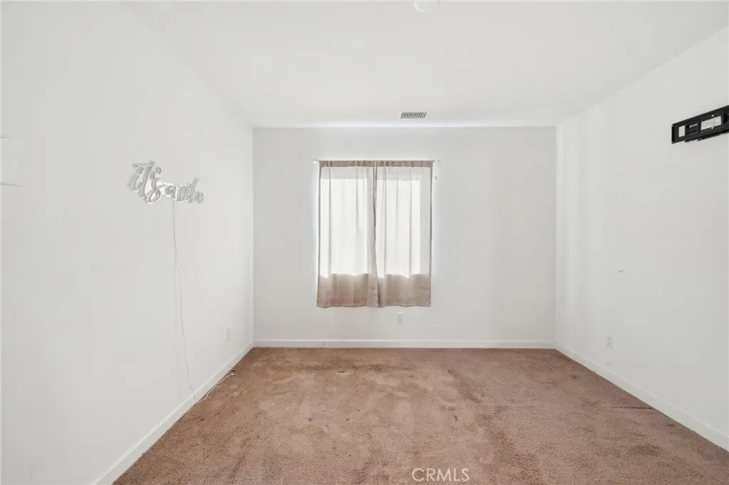 36927 Arezzo Court, Beaumont, California 92223 home-pic-25