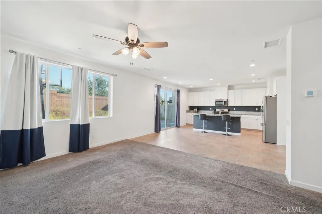 36927 Arezzo Court, Beaumont, California 92223 home-pic-9