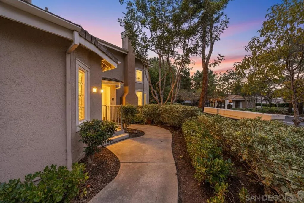 12003 World Trade Dr 1, San Diego, California 92128 home-pic-2