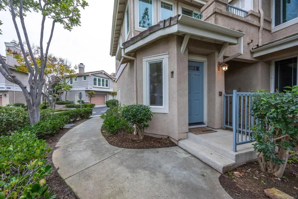 12003 World Trade Dr 1, San Diego, California 92128 home-pic-24