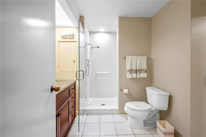 2nd bathroom