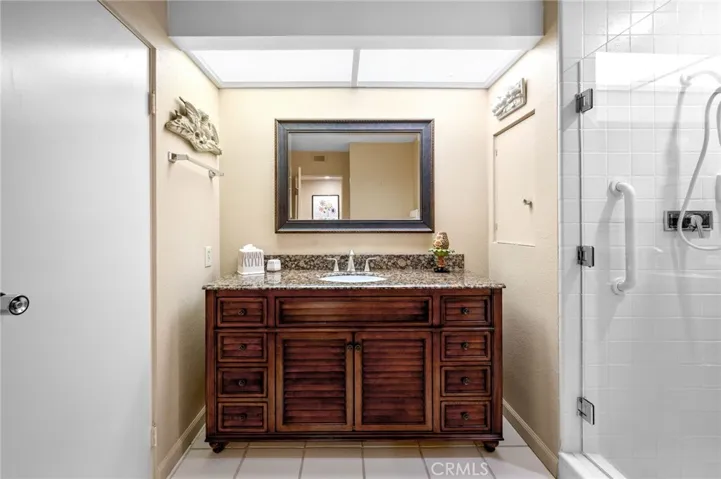 2nd bathroom