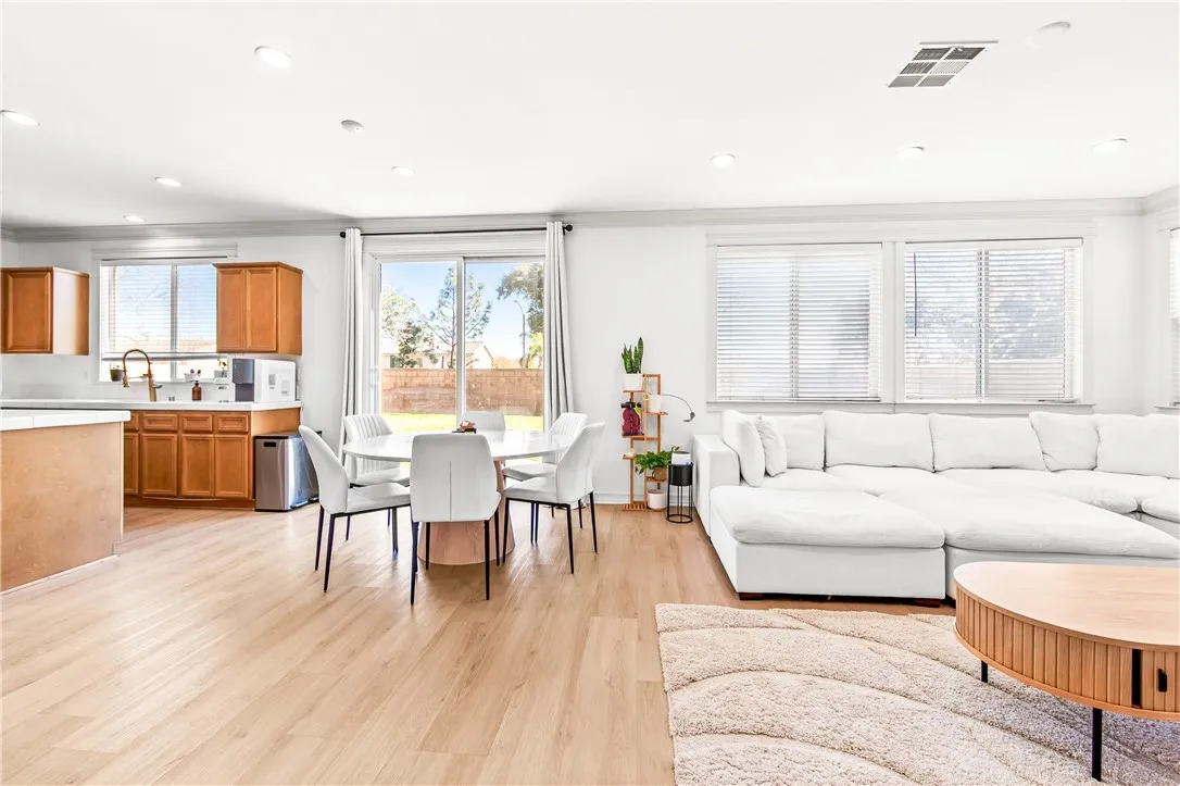 6310 Cosmos, Eastvale, California 92880 home-pic-13