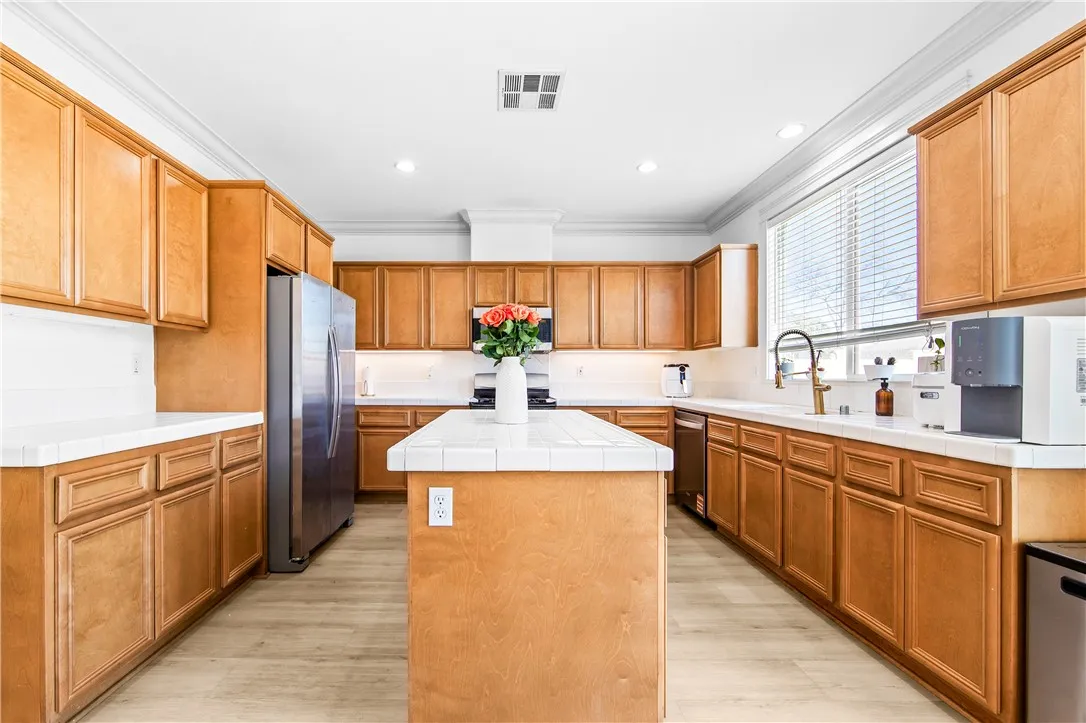 6310 Cosmos, Eastvale, California 92880 home-pic-21