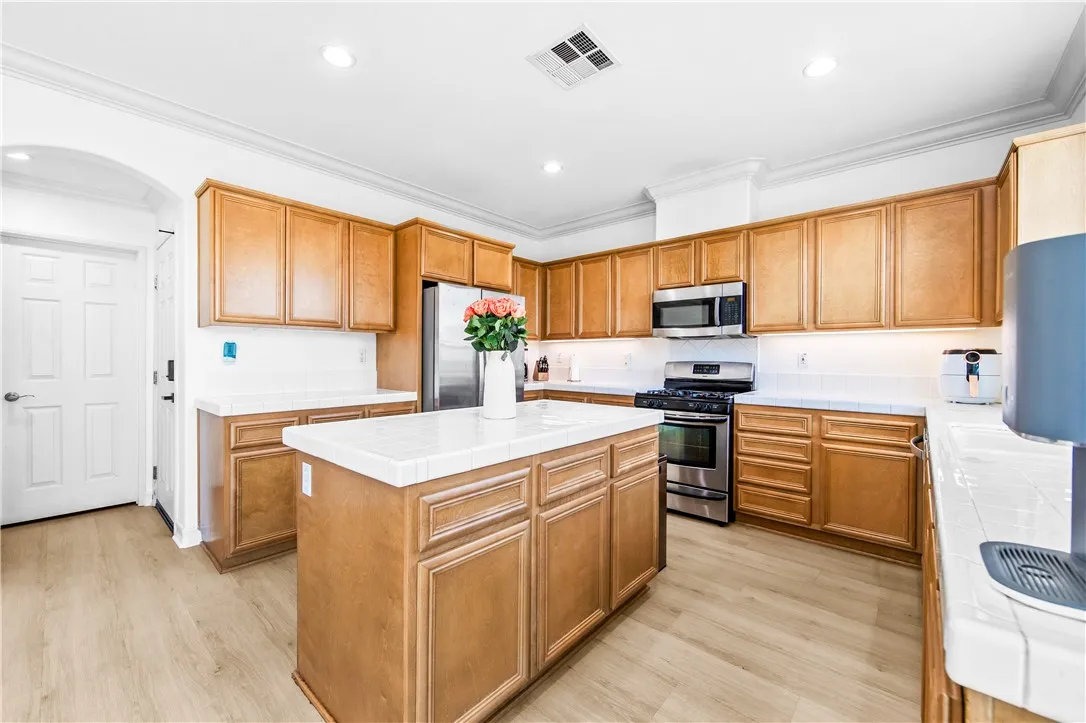6310 Cosmos, Eastvale, California 92880 home-pic-23