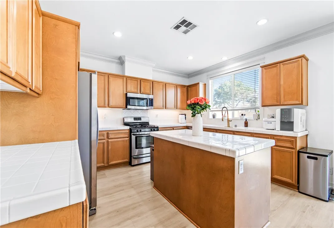 6310 Cosmos, Eastvale, California 92880 home-pic-22