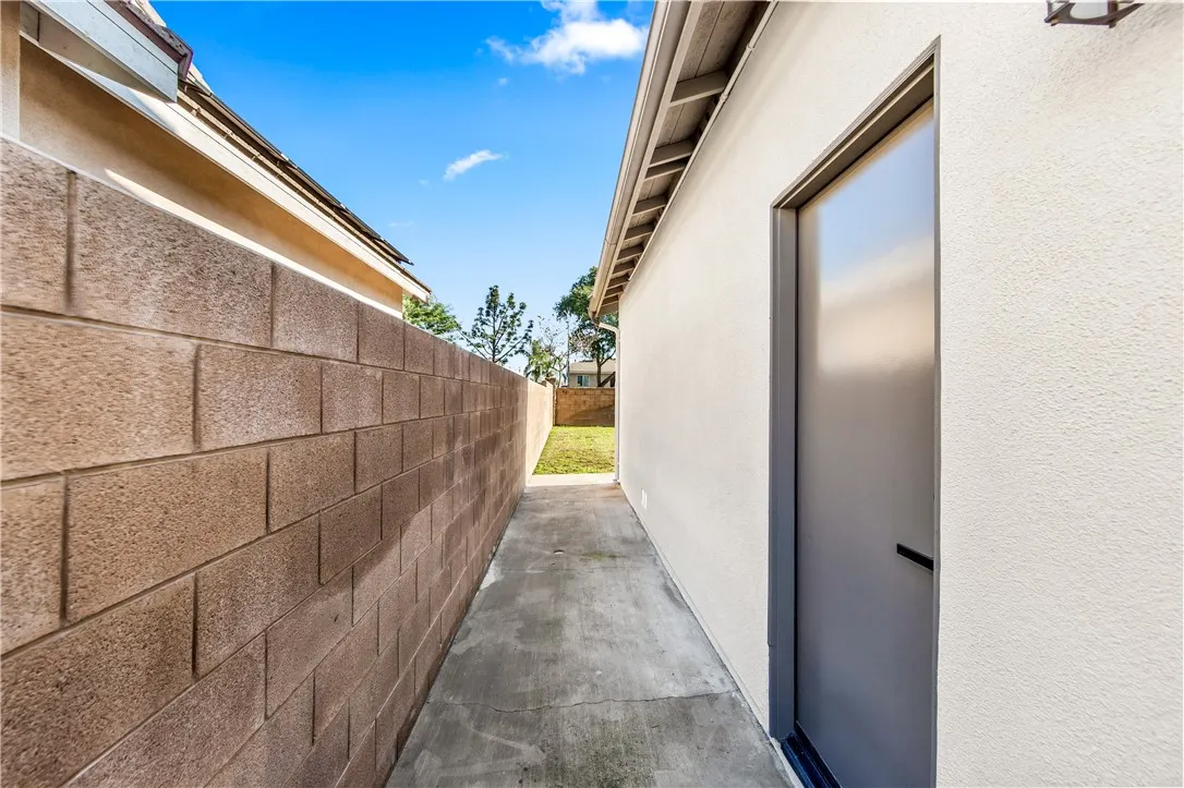 6310 Cosmos, Eastvale, California 92880 home-pic-65