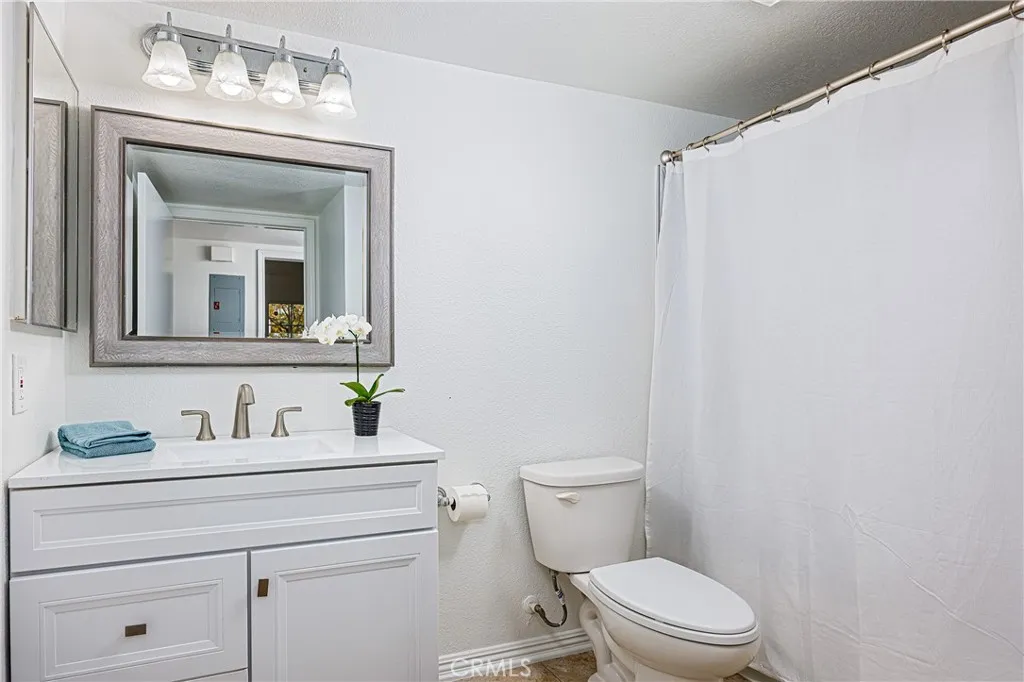 19801 Meadow Ridge Dr 3, Trabuco Canyon, California 92679 home-pic-12