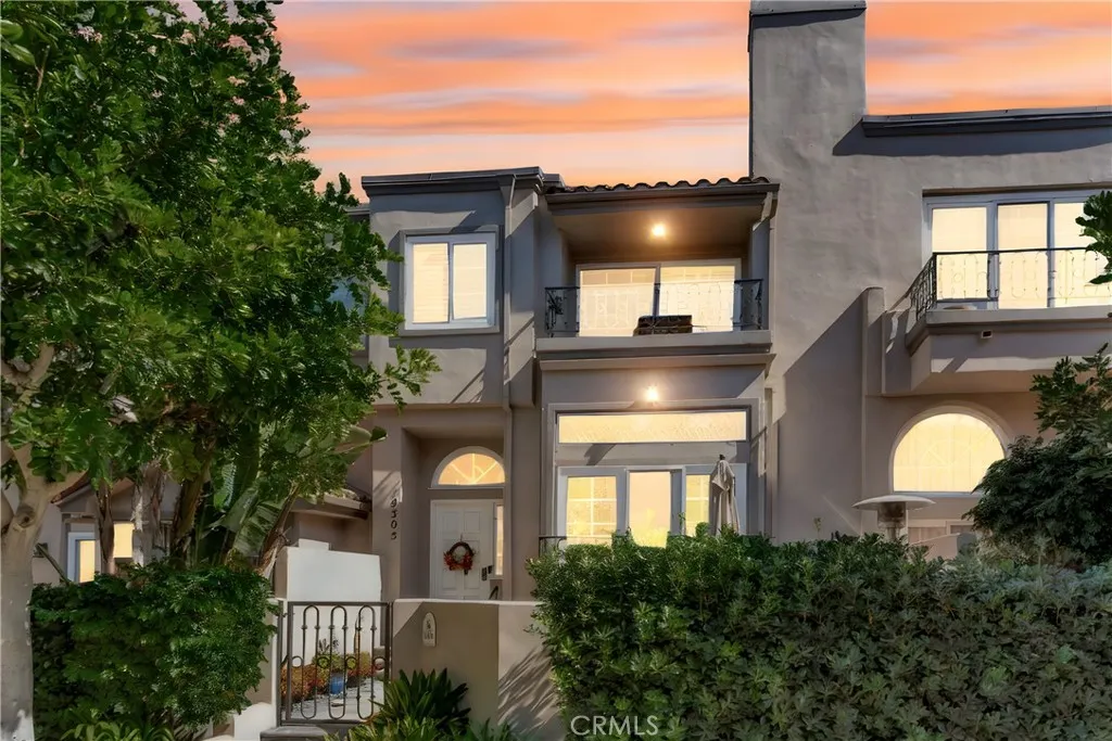 19305 Champion Lane, Huntington Beach, California 92648 home-pic-1