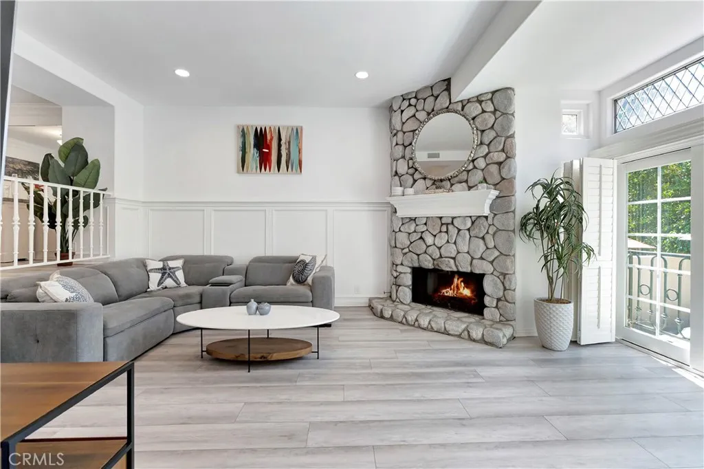 19305 Champion Lane, Huntington Beach, California 92648 home-pic-11