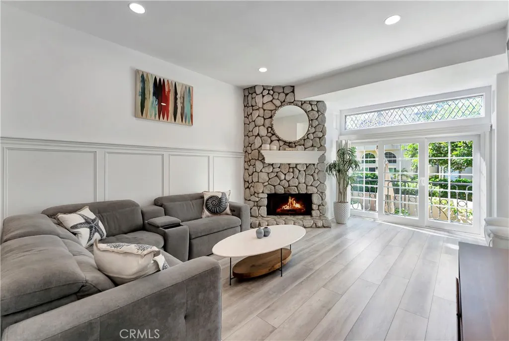 19305 Champion Lane, Huntington Beach, California 92648 home-pic-9