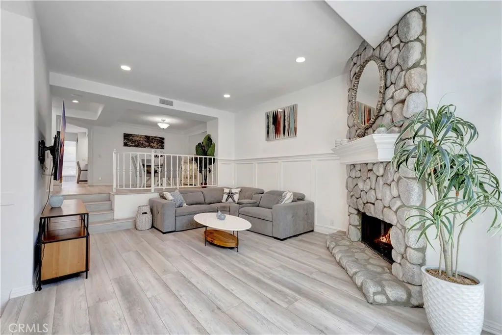 19305 Champion Lane, Huntington Beach, California 92648 home-pic-8
