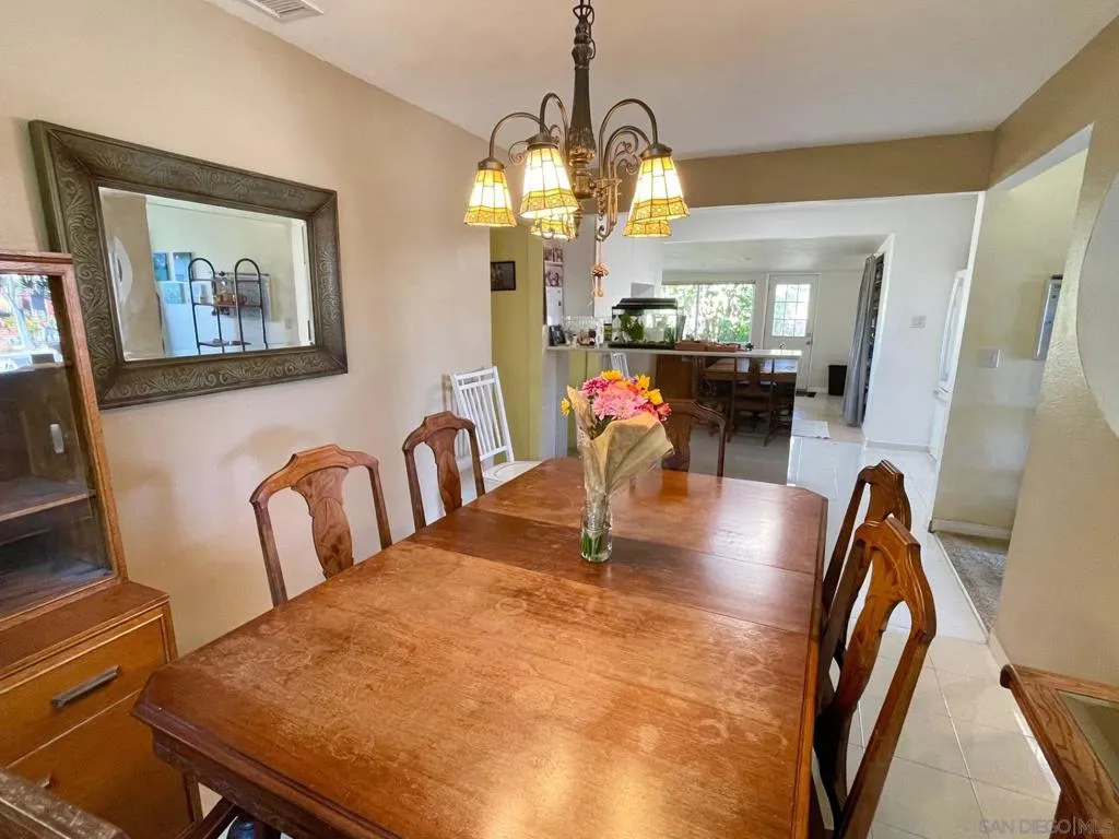 4584 Jicarillo Ave, San Diego, California 92117 home-pic-5