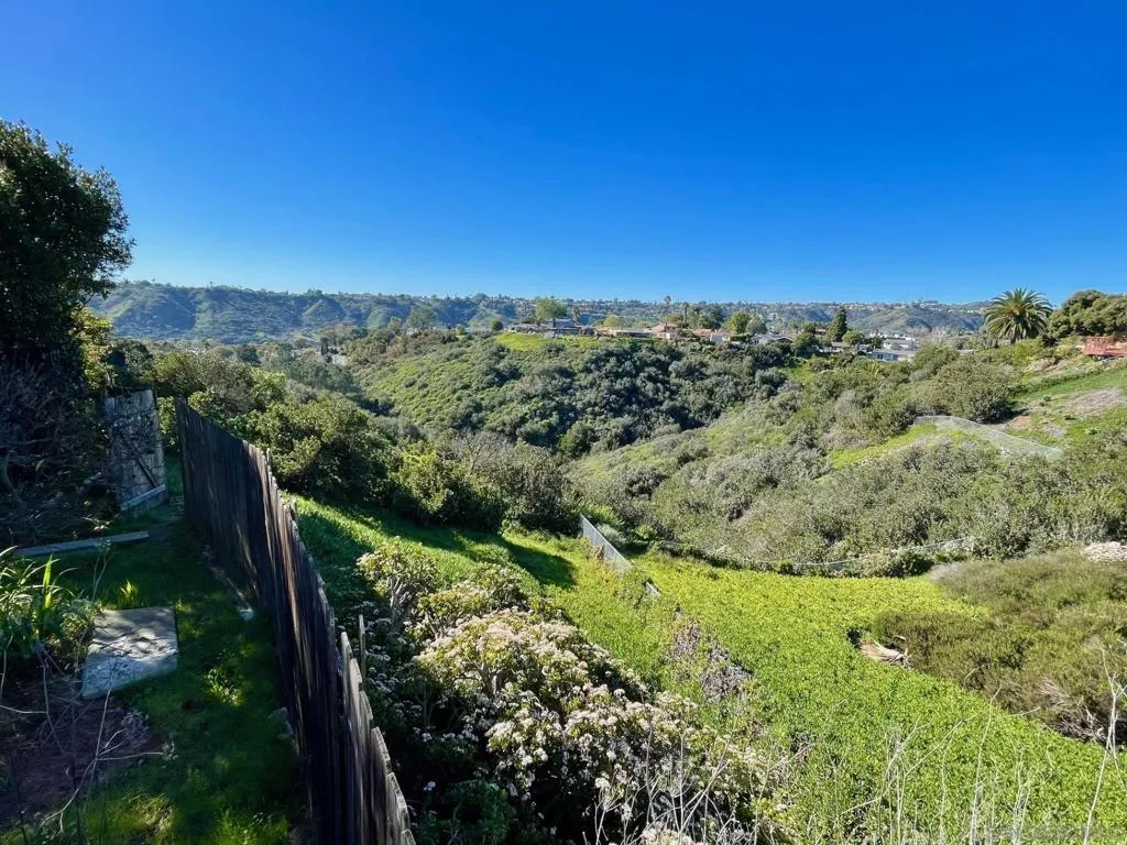 4584 Jicarillo Ave, San Diego, California 92117 home-pic-13