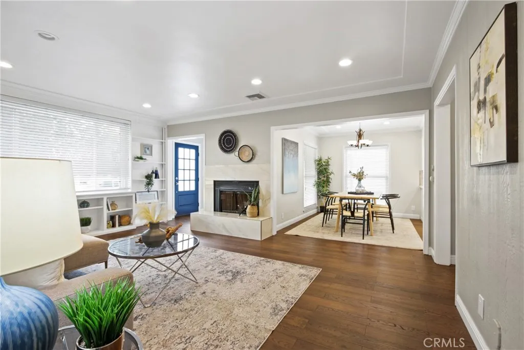 2400 Quincy, Long Beach, California 90815 home-pic-1